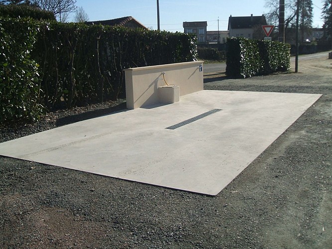 Aire de service municipale de camping-car Clessé