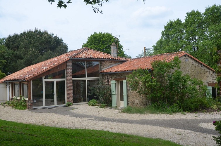 boisme-hebergement-de-groupe-place-forte-la-grange