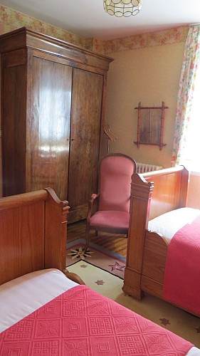 Chambre hotes Rose-Violette Hebergement Holstein Thouars Thouarsais Deux Sevres