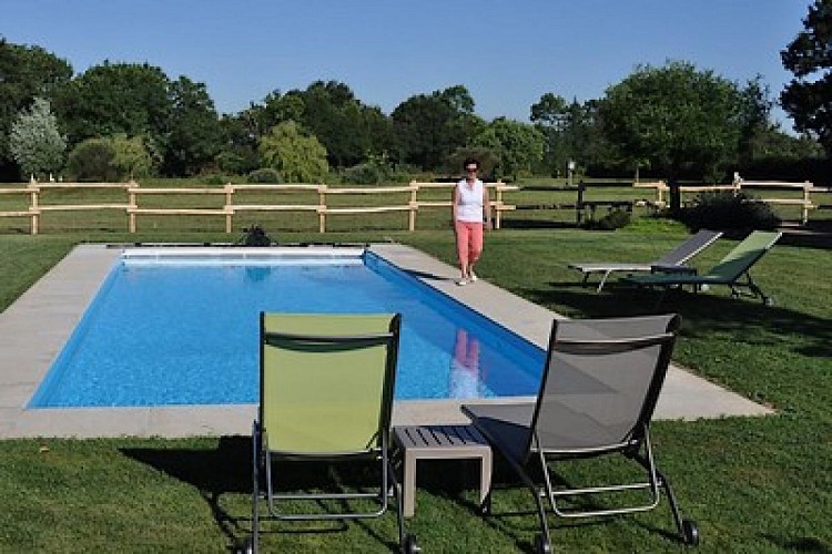 St Amand sur Sèvre-le petit Puy Loup-piscine.jpg_2