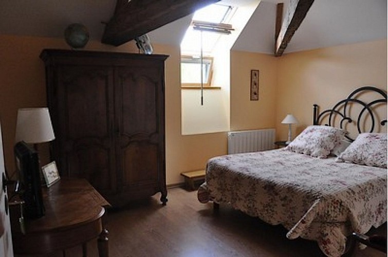 St Amand sur Sèvre-le petit Puy Loup-ch aubepine.jpg_4