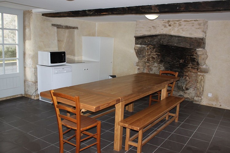 Relais-de-la-Tour---Coin-restauration