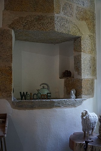 moutiers-sous-chantemerle-chambres-dhotes-bocage-de-la-belle-histoire-chambre1-detail-welcome.jpg_9