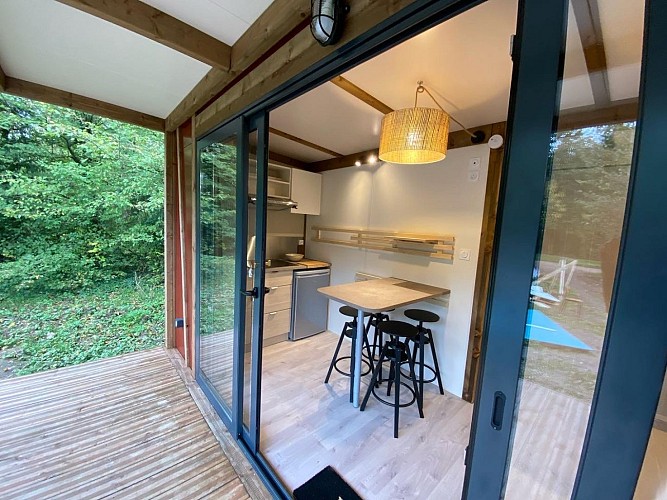 C404DA5D-D328-423C-B9FE-26C45140EDAA