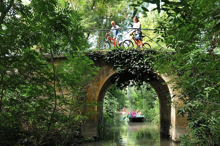 Embarcadère "Le Paradis du Marais"