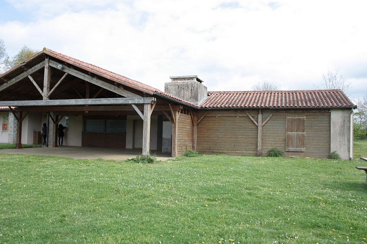 Jardin des Chirons - Rocher Branlant