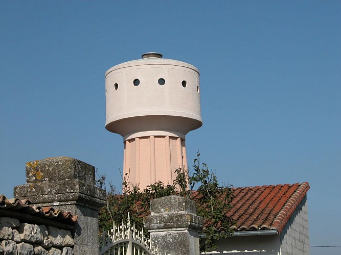 La Rochenard et son château d'eau observatoire