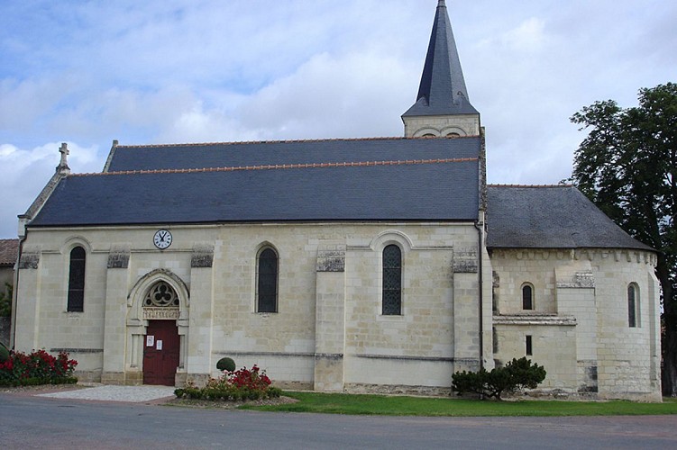 Eglise St Martin de Sanzay patrimoine Thouarsais.jpg_1