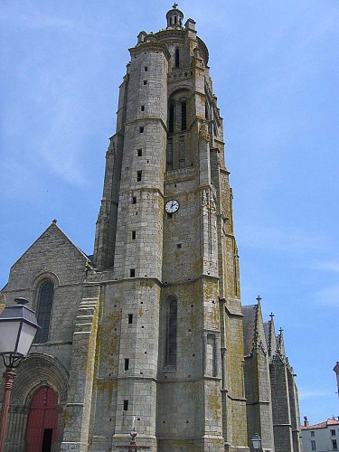 église Notre Dame Bressuire 006