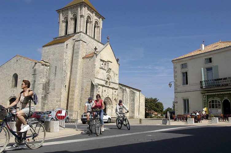 L'église Saint-Pierre fortifiée