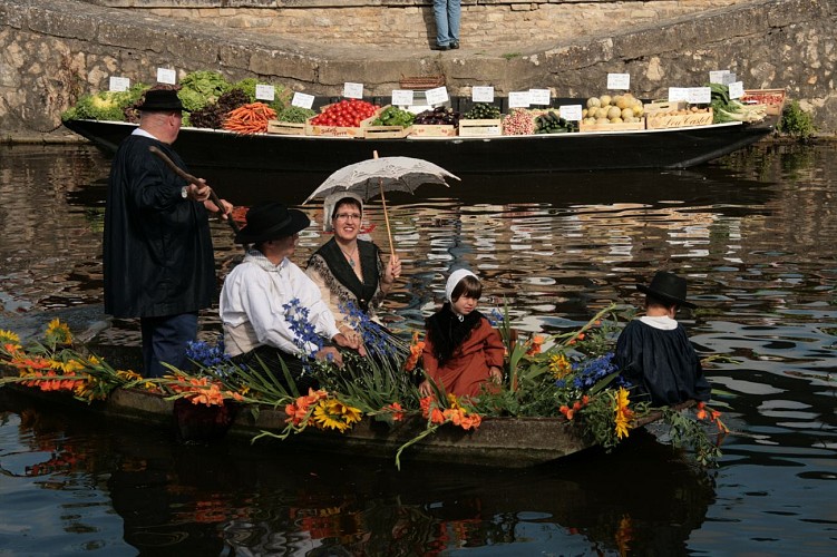 Le Marché sur l'eau au Vanneau