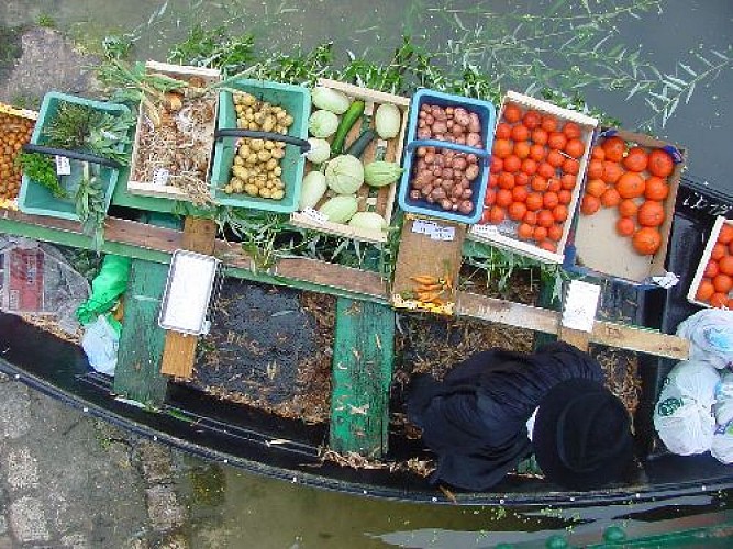 Le Marché sur l'eau au Vanneau