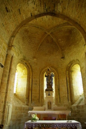 Eglise de Clussais- La-Pommeraie
