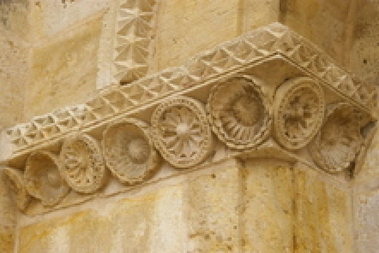 Eglise Saint-Chartier de Chef-Boutonne 