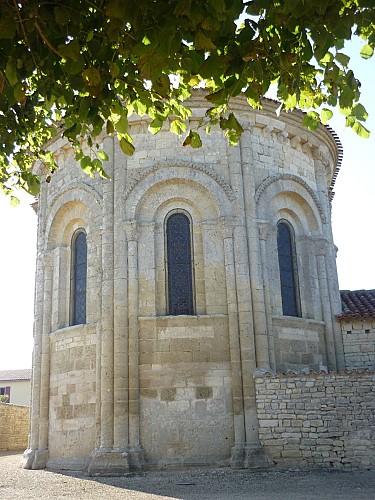 L'église Saint-Etienne-la-Cigogne