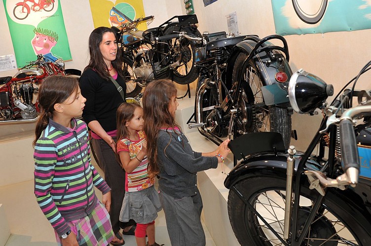 Musée de motos Monet & Goyon