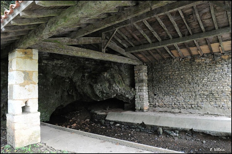 Lavoir-ST-CHRISTOPHE-N--2---12