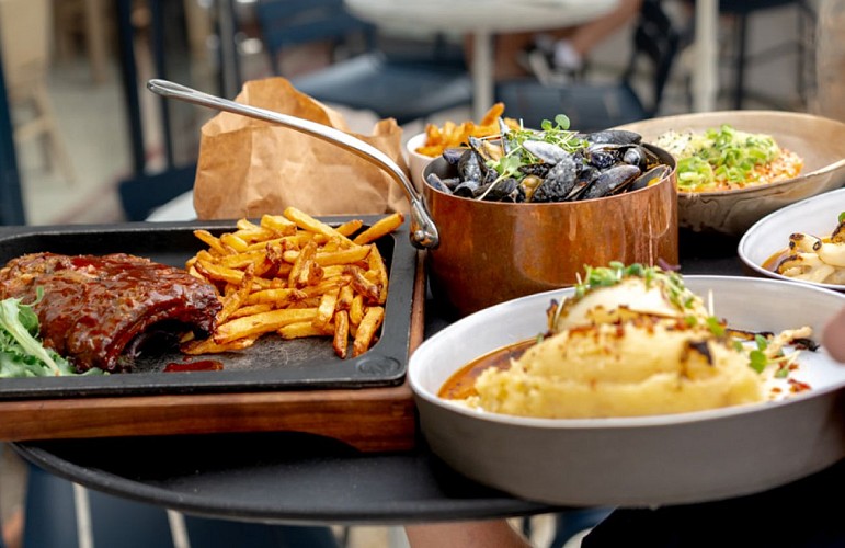 Site_Web_Hossegor_Bistro_Plan de travail 1