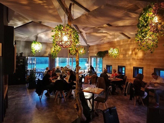 BAR-RESTAURANT "AU 19"