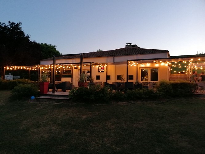 BAR-RESTAURANT "AU 19"