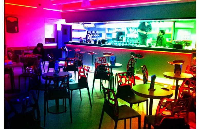 Bar-restaurant-jeux "La Détente"