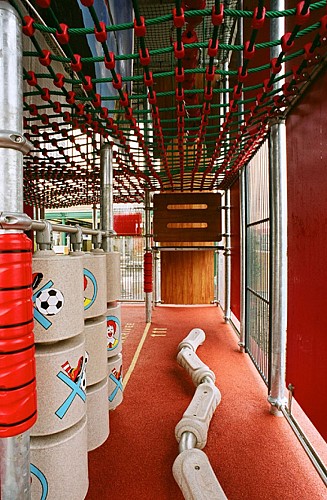 aire_jeux_enfants_mcdonalds_niort_leclerc.jpg_3