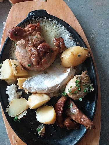 Restaurant Au doms cuisine traditionnelle Loretz Argenton Eglise Thouarsais