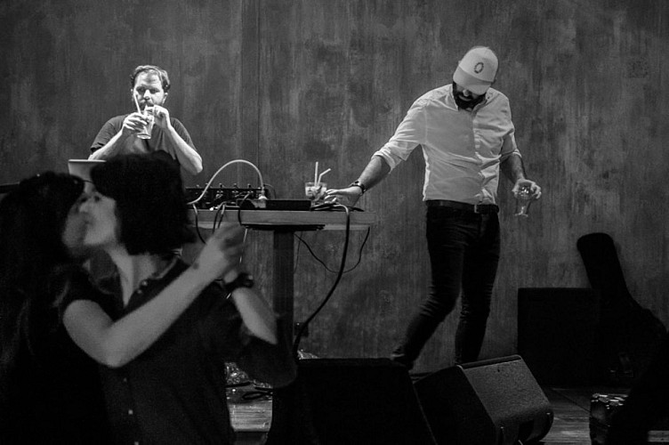 Concert de Dig or Die