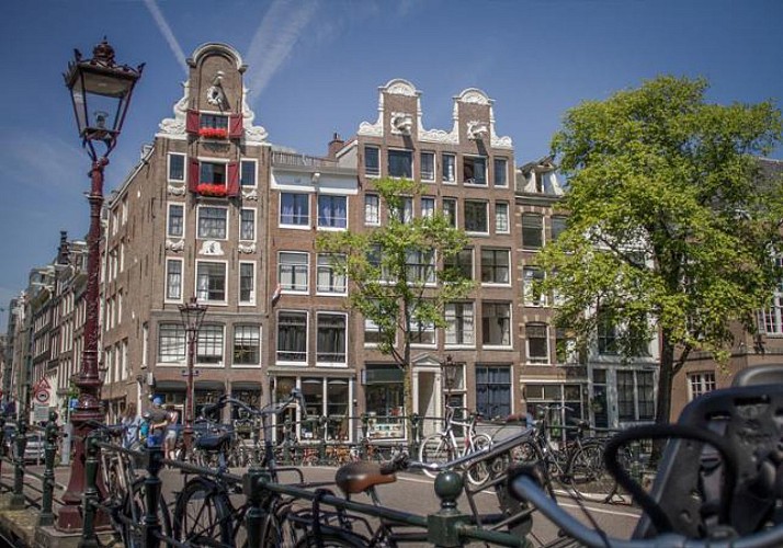 Visite guidée à pied sur les traces d’Anne Frank à Amsterdam - En français