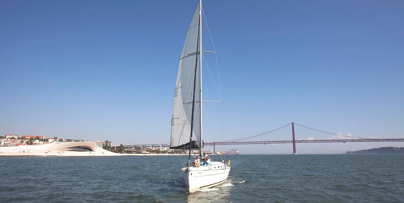 Sail Boat Cruise on the Tagus - Lisbon