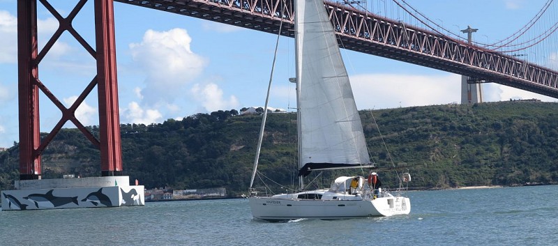 Sail Boat Cruise on the Tagus - Lisbon