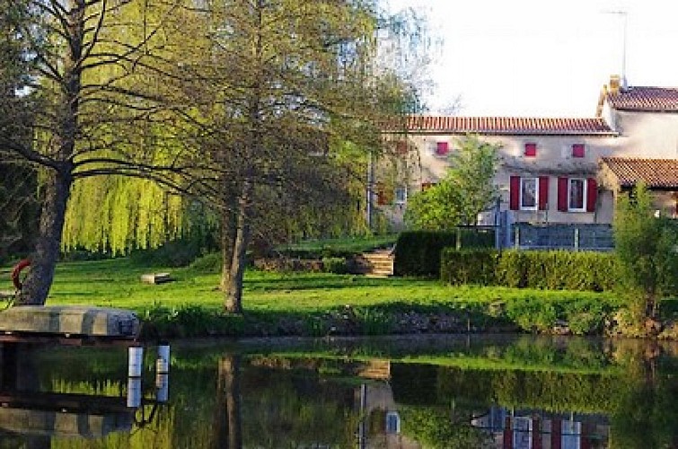 Gîte "Le Moulin de Buzenet"