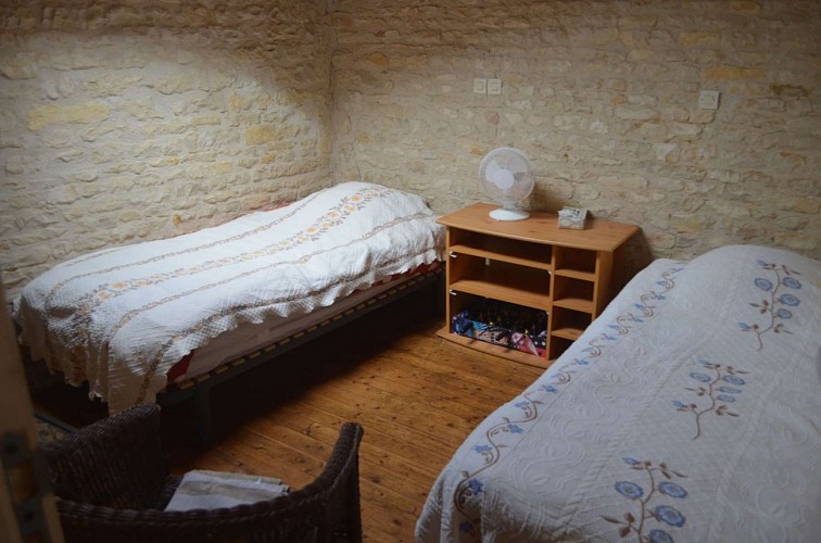 La 2nde chambre avec 2 lits simples