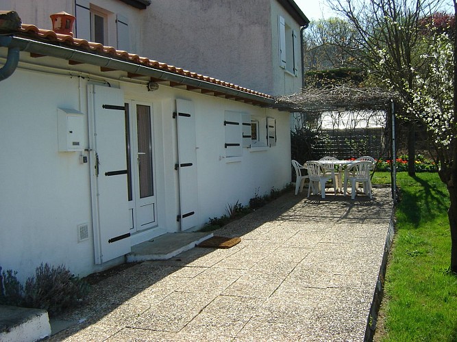 Le gîte Arlette à Bessines _1