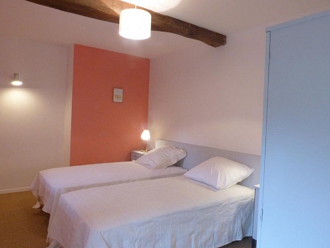 st-pierre-des-echaubrognes-gite-le-moulin-moreau-chambre2