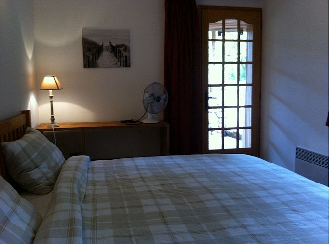 moutiers-sous-argenton-gite-domaine-angelou-chambre1