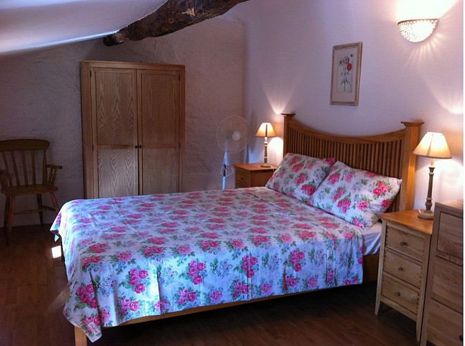 moutiers-sous-argenton-gite-domaine-angelou-chambre3