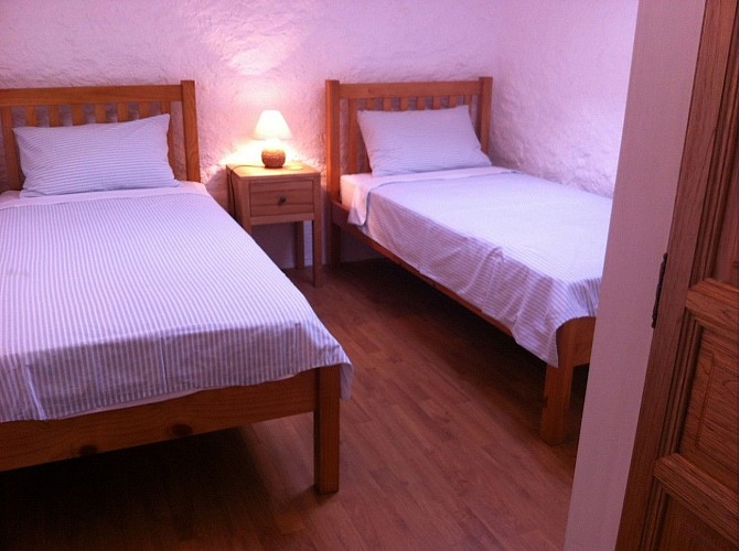 moutiers-sous-argenton-gite-domaine-angelou-chambre2