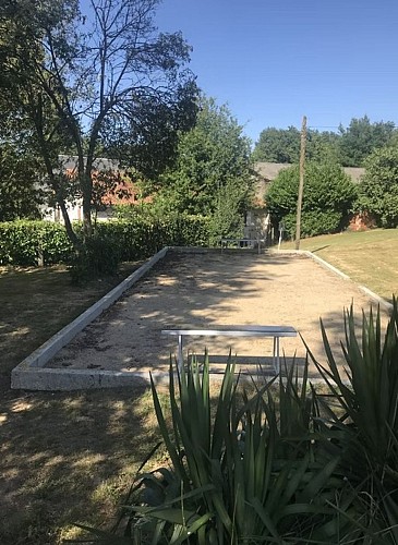 TERRAIN DE PETANQUE
