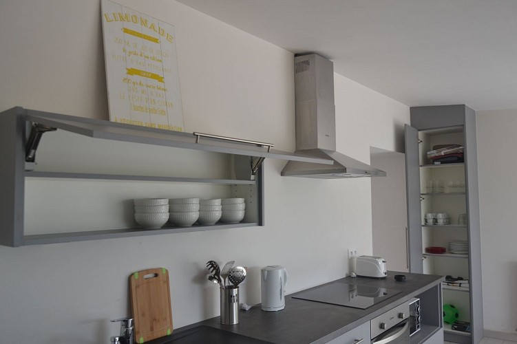 nueil-les-aubiers-gite-au-haras-14pax-cuisine1.JPG_8