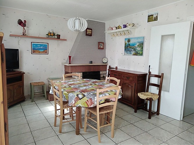 trayes-gite-mesange-bleue-salle-a-manger2.jpg_11