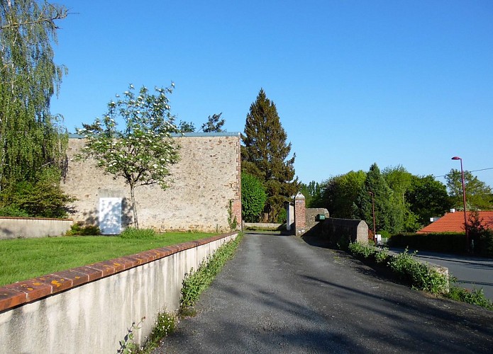 L'Ecole Buissonnière - Gîte "l'Ecole du Voyage"