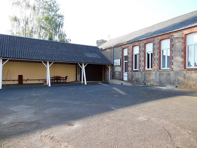 L'Ecole Buissonnière - Gîte "l'Ecole du Voyage"