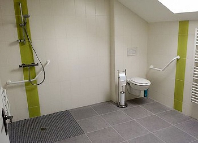 salle-eau-wc-rdc-maison-ecureuils-internet.jpg_6