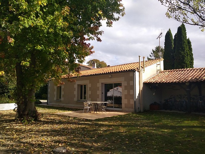 Le Gîte du Four à Pain avec sa terrasse privative