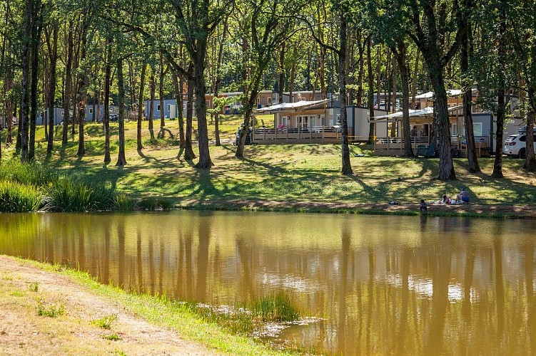 Saint Avit de Vialard - Hebergements