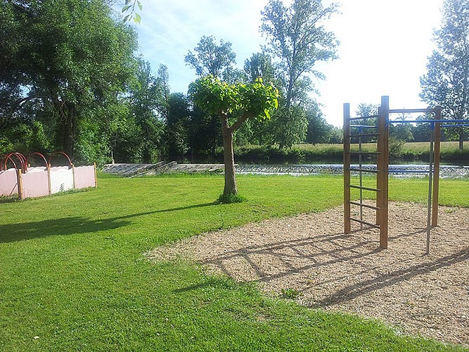 Tocane Saint-Apre - Camping municipal Le Pré Sec