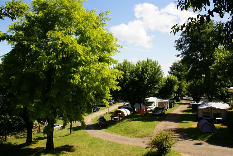 camping les grottes de roffy