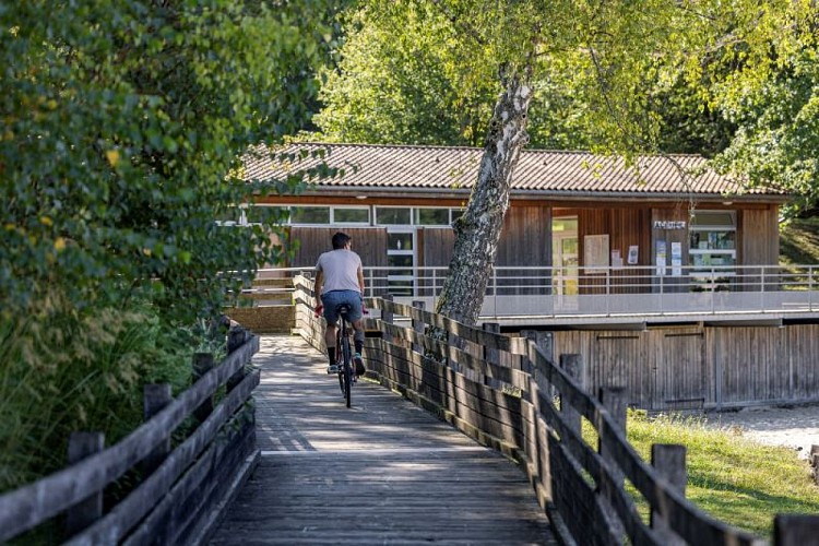 77-0M7A2481Camping & Base de Rouffiac@Déclic&Décolle