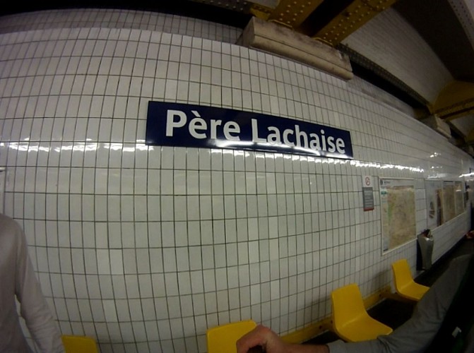 Métro Père Lachaise / Ligne 2